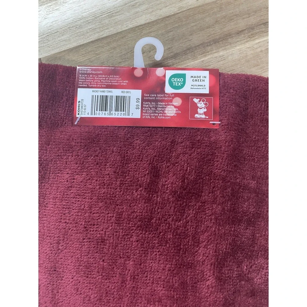 Mickey Mouse hand‎ towel, Christmas NWT